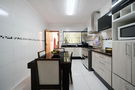 Casa para alugar com 120m², 3 quartos e 2 vagasCozinha