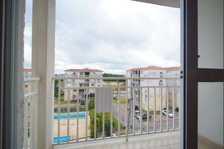 Sala - Varanda de apartamento para alugar com 2 quartos, 50m² em Humaitá, Porto Alegre