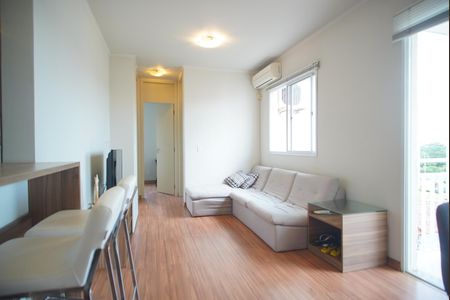 Sala de apartamento para alugar com 2 quartos, 50m² em Humaitá, Porto Alegre