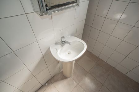 Casa para alugar com 70m², 1 quarto e 1 vaga Casa para alugar com 70m², 1 quarto e 1 vagaBanheiro