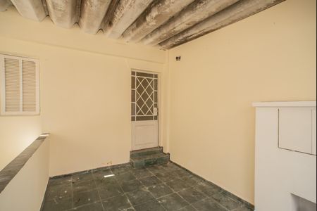 Casa para alugar com 70m², 1 quarto e 1 vaga Casa para alugar com 70m², 1 quarto e 1 vagaGaragem