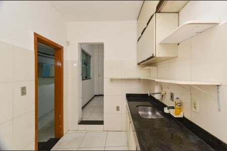 Casa à venda com 132m², 3 quartos e 2 vagasCozinha
