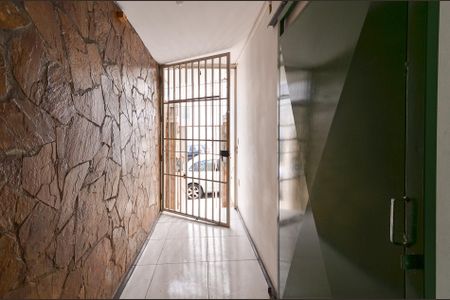 Casa à venda com 132m², 3 quartos e 2 vagasEntrada