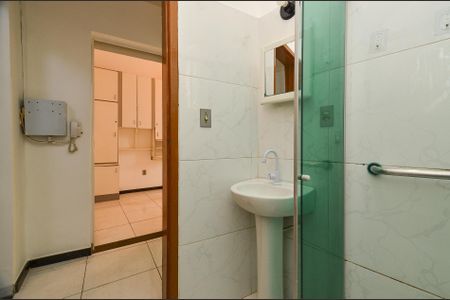 Casa à venda com 132m², 3 quartos e 2 vagasBanheiro Social