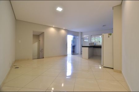 Casa para alugar com 60m², 1 quarto e sem vaga Casa para alugar com 60m², 1 quarto e sem vagaSala Ambientes