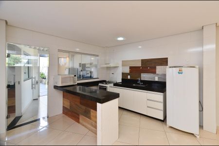 Casa para alugar com 60m², 1 quarto e sem vaga Casa para alugar com 60m², 1 quarto e sem vagaCozinha