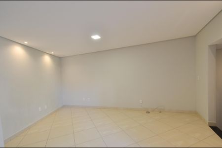 Casa para alugar com 60m², 1 quarto e sem vaga Casa para alugar com 60m², 1 quarto e sem vagaSala Ambientes