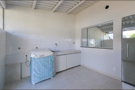 Casa para alugar com 60m², 1 quarto e sem vaga
