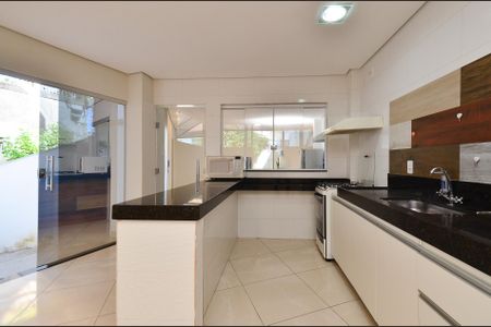 Casa para alugar com 60m², 1 quarto e sem vaga Casa para alugar com 60m², 1 quarto e sem vagaCozinha