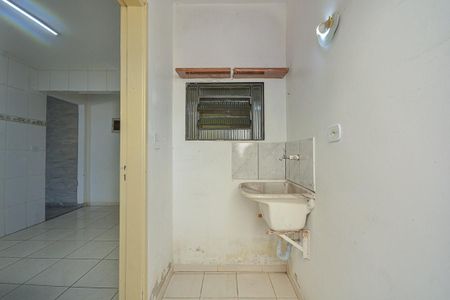 Casa para alugar com 60m², 1 quarto e 1 vagaÁrea de Serviço