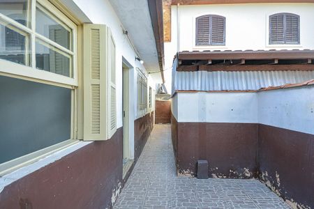 Casa para alugar com 60m², 1 quarto e 1 vagaQuintal
