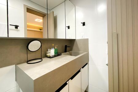 Apartamento à venda com 216m², 4 quartos e 4 vagasBanheiro da Suíte 2