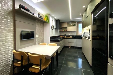 Apartamento à venda com 216m², 4 quartos e 4 vagasCopa