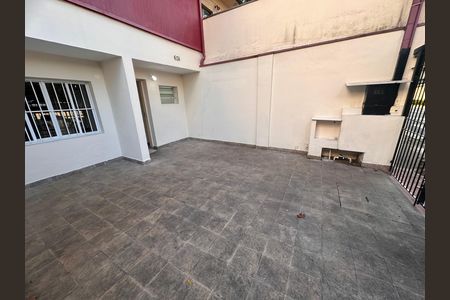 Garagem de casa à venda com 4 quartos, 140m² em Brooklin, São Paulo