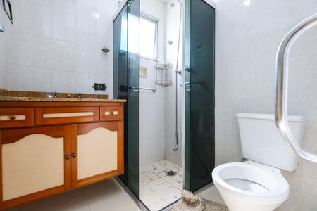 Apartamento para alugar com 82m², 2 quartos e 2 vagasBanheiro da Suíte