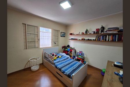 Casa à venda com 3 quartos, 150m² em Jardim Centenario, São Paulo