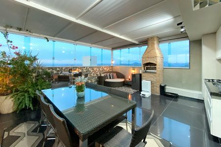Apartamento à venda com 120m², 4 quartos e 4 vagasCobertura