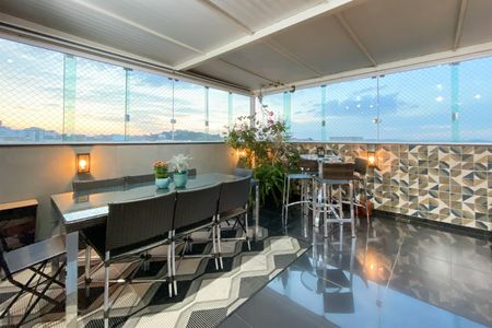 Cobertura de apartamento à venda com 4 quartos, 120m² em Ana Lúcia, Belo Horizonte