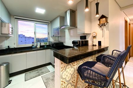 Apartamento à venda com 120m², 4 quartos e 4 vagasCozinha