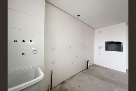 Apartamento para alugar com 77m², 2 quartos e 1 vaga Apartamento para alugar com 77m², 2 quartos e 1 vagaCozinha e Área de Serviço