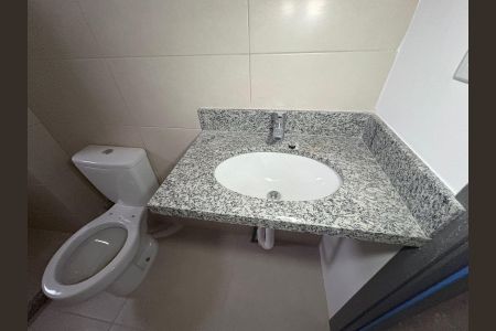 Apartamento para alugar com 77m², 2 quartos e 1 vaga Apartamento para alugar com 77m², 2 quartos e 1 vagaBanheiro suíte 2