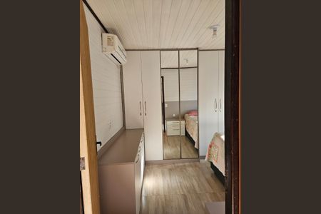 Casa à venda com 73m², 3 quartos e 2 vagas
