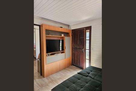Casa à venda com 73m², 3 quartos e 2 vagas