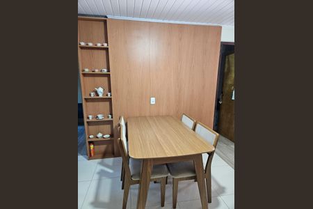 Casa à venda com 73m², 3 quartos e 2 vagas