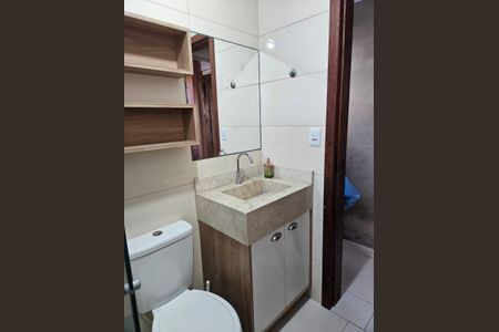 Casa à venda com 73m², 3 quartos e 2 vagas