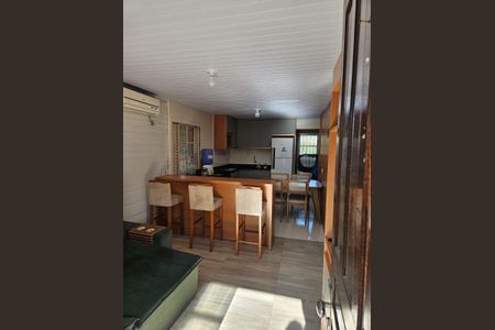 Casa à venda com 73m², 3 quartos e 2 vagas