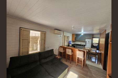 Casa à venda com 73m², 3 quartos e 2 vagas