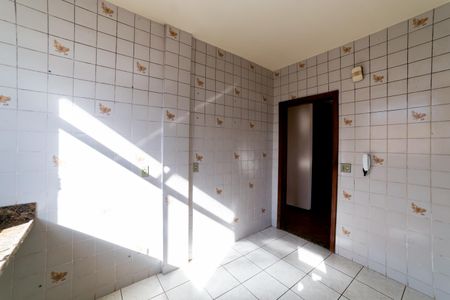 Apartamento para alugar com 75m², 3 quartos e sem vagaCozinha