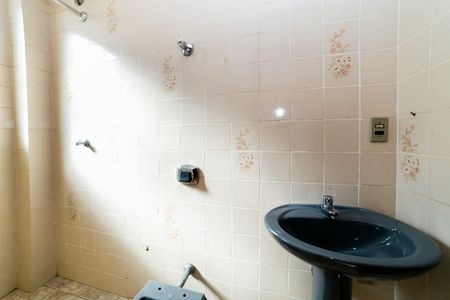 Apartamento para alugar com 75m², 3 quartos e sem vagaBanheiro da Suíte