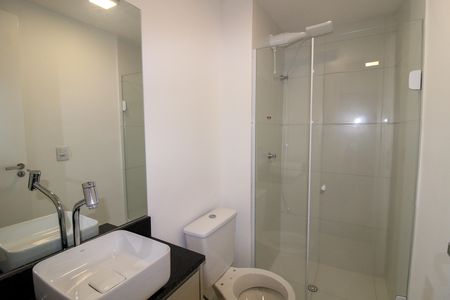 Banheiro do Quarto 1 de apartamento para alugar com 1 quarto, 30m² em Butantã, São Paulo