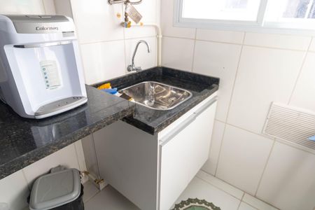 Apartamento para alugar com 54m², 2 quartos e sem vaga Apartamento para alugar com 54m², 2 quartos e sem vagaCozinha e Área de Serviço