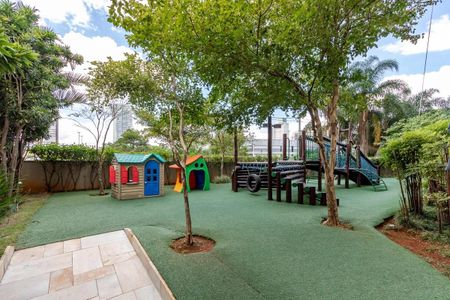 Apartamento à venda com 112m², 3 quartos e 2 vagas Apartamento à venda com 112m², 3 quartos e 2 vagasÁrea comum - Playground