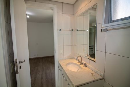 Apartamento à venda com 112m², 3 quartos e 2 vagas Apartamento à venda com 112m², 3 quartos e 2 vagasBanheiro