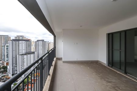 Apartamento à venda com 121m², 3 quartos e 2 vagasVaranda