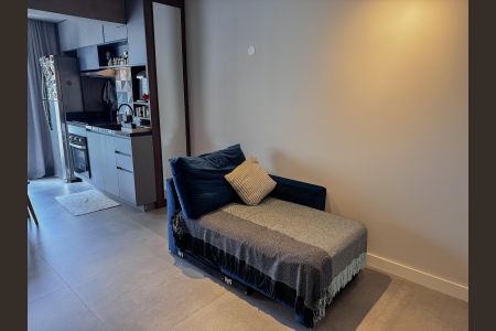 Sala / Quarto de apartamento para alugar com 1 quarto, 35m² em Pinheiros, São Paulo