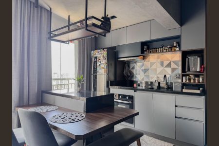Cozinha de apartamento para alugar com 1 quarto, 35m² em Pinheiros, São Paulo