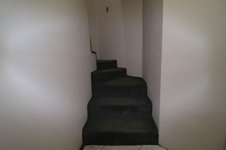 Casa para alugar com 177m², 3 quartos e 3 vagasEscada