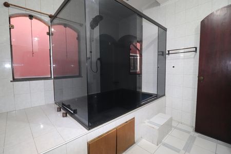 Casa para alugar com 177m², 3 quartos e 3 vagasBanheiro Quarto 1 suíte
