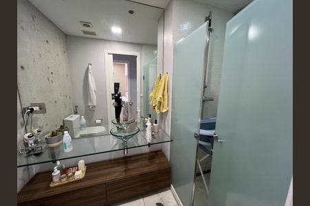 Banheiro de apartamento à venda com 2 quartos, 70m² em Vila Leopoldina, São Paulo