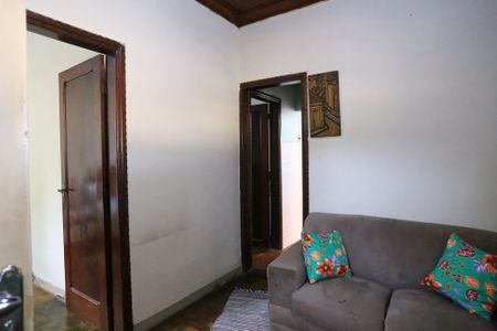 Casa à venda com 139m², 3 quartos e 3 vagas Casa à venda com 139m², 3 quartos e 3 vagasSala