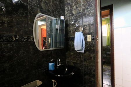Casa à venda com 139m², 3 quartos e 3 vagas Casa à venda com 139m², 3 quartos e 3 vagasBanheiro