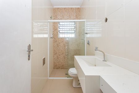 Casa para alugar com 280m², 3 quartos e 2 vagasBanheiro 1