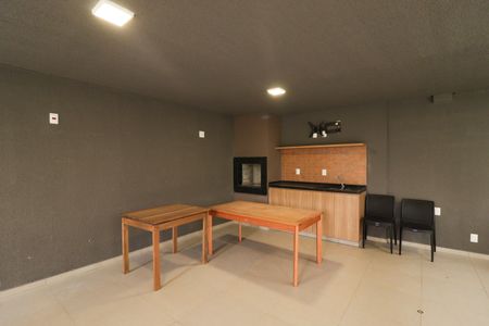 Apartamento para alugar com 38m², 2 quartos e sem vaga Apartamento para alugar com 38m², 2 quartos e sem vagaChurrasqueira