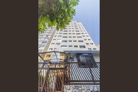 Studio para alugar com 37m², 1 quarto e 1 vaga Studio para alugar com 37m², 1 quarto e 1 vagaFachada
