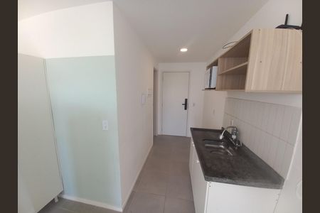 Cozinha - torneira de kitnet/studio para alugar com 1 quarto, 20m² em República, São Paulo