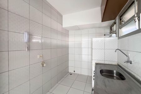 Apartamento para alugar com 35m², 1 quarto e sem vaga Apartamento para alugar com 35m², 1 quarto e sem vagaCozinha e área de serviço